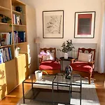Quiet With Garden 8 Min From Apartment