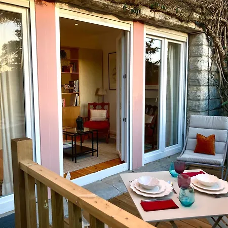 Appartamento Quiet With Garden 8 Min From