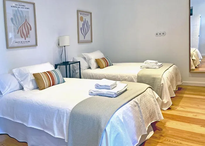 Quiet With Garden 8 Min From 아파트