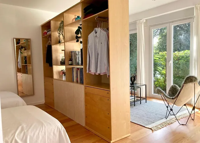 公寓 Quiet With Garden 8 Min From